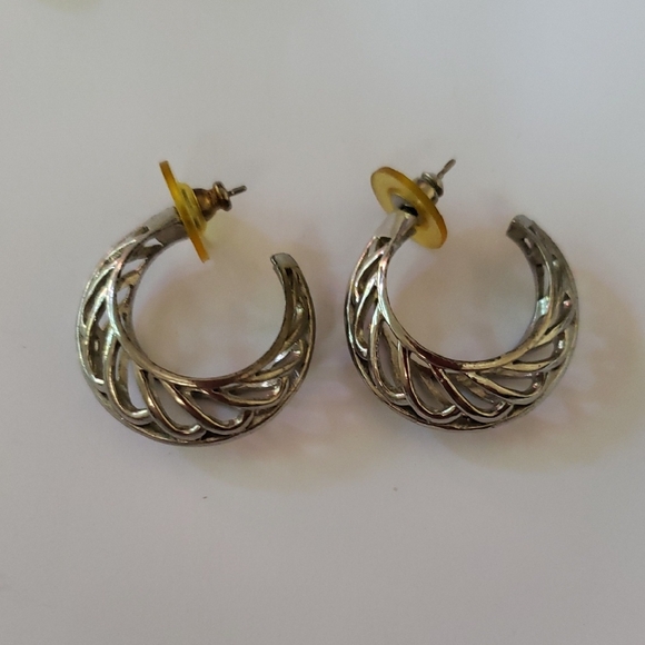 4 pairs vintage fashion earrings - Picture 2 of 11